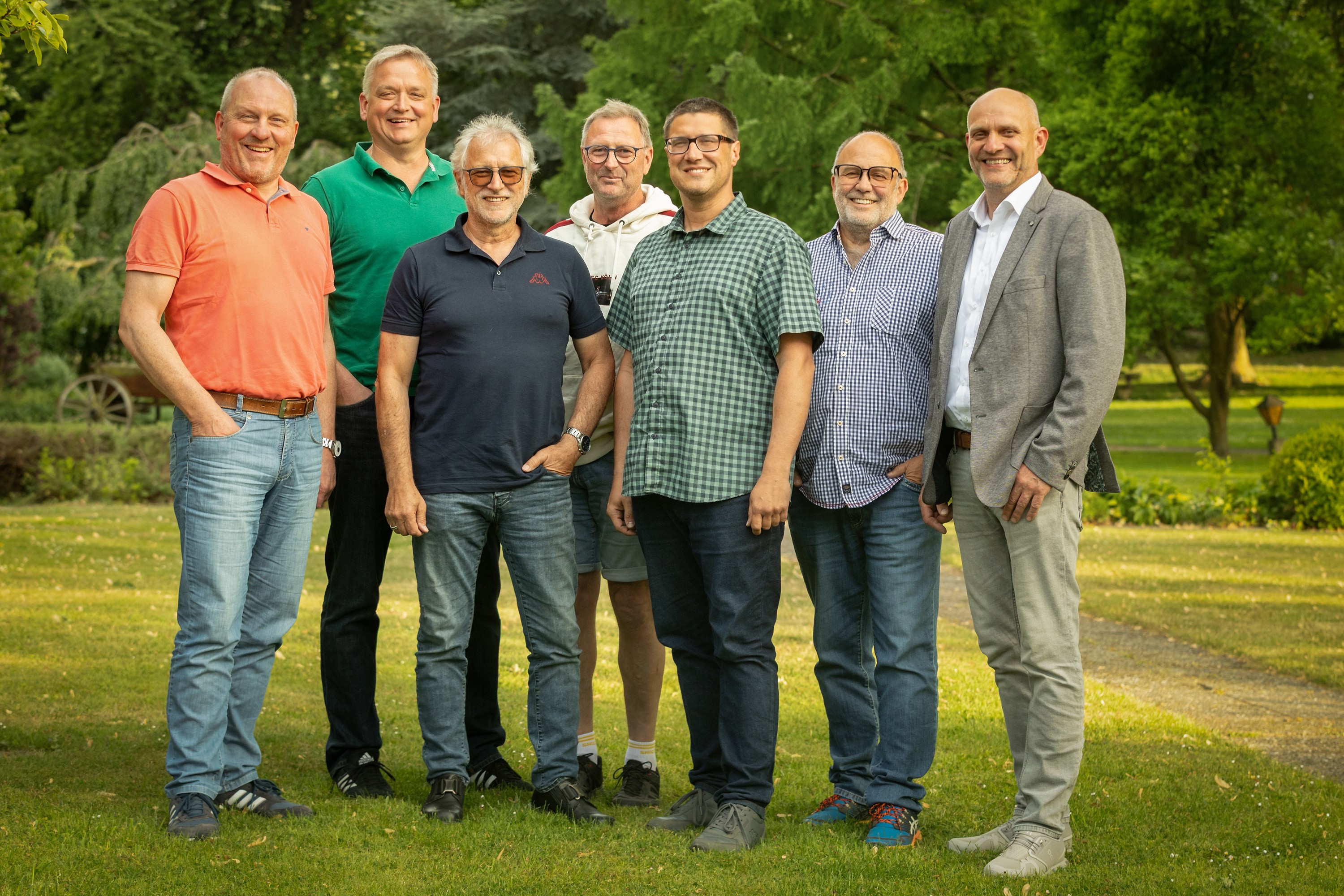 Kandidaten und Ersatzkandidaten fr die Wahlbezirke in Hille-Sd  mit dem Brgermeister-Kandidaten Friedrich Rohlfing.