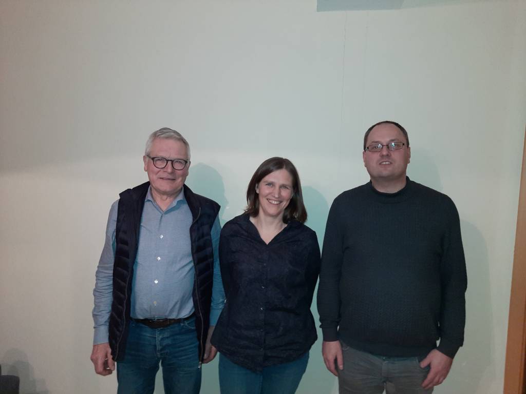 Ortsunionsvorsitzender Hartmut Borcherding, Ortsvorsteherin Anne von Behren und Gemeindeverbandsvorsitzender Kristian Brukamp (v.l.).